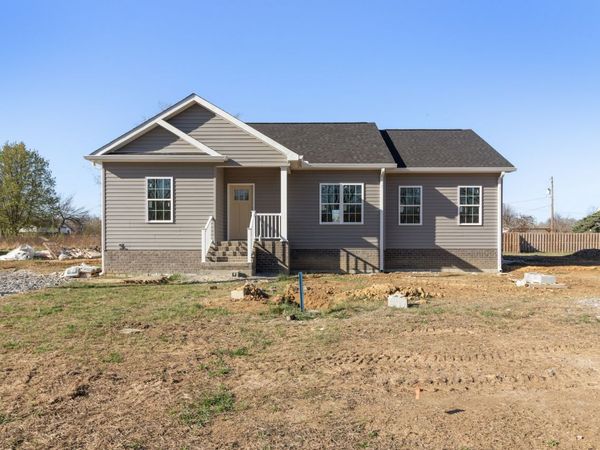 1993 Stevens Dr , Westmoreland, TN 37186