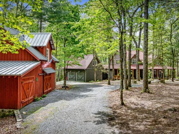 245 Old Anderson Creek, Ellijay, GA 30536