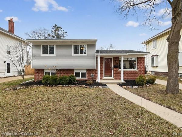 183 Washington Street, Mt. Clemens, MI 48043