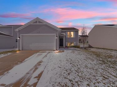 2867 W Fork River Drive, Handy Twp, MI 48836