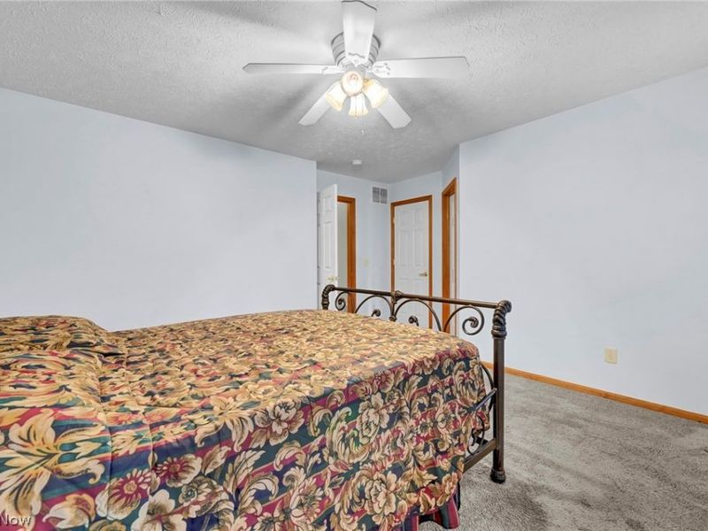 7596 Willow Woods Drive, North Olmsted, OH 44070 Photo 20