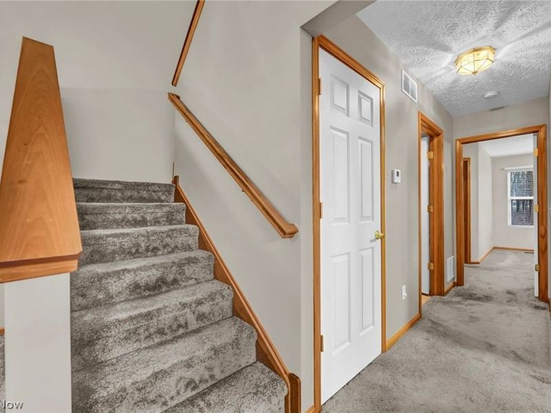 7596 Willow Woods Drive, North Olmsted, OH 44070 Photo 23