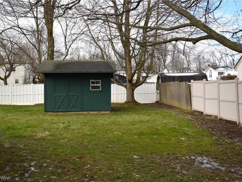 804 Texas Avenue , Mc Donald, OH 44437 Photo 25