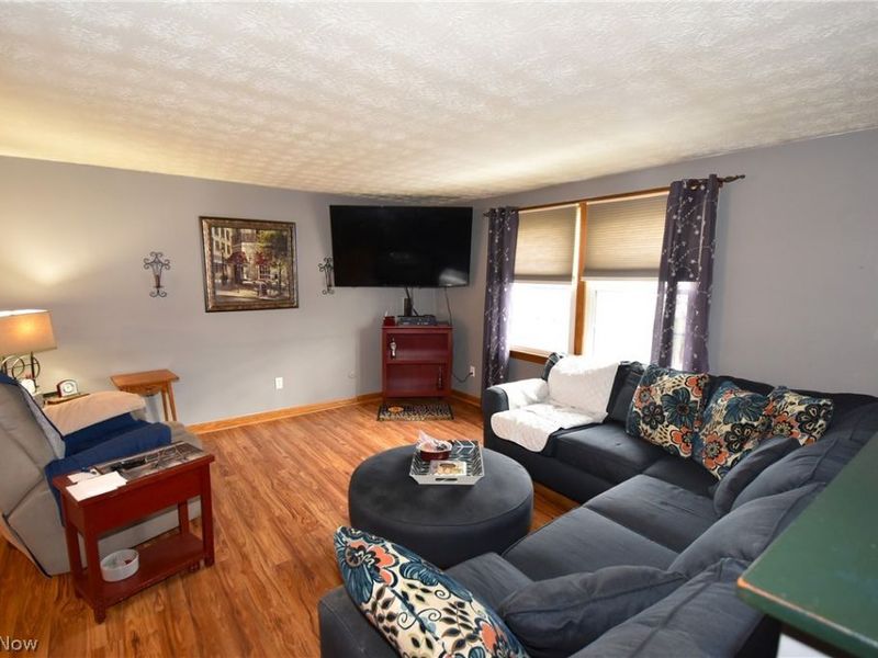 804 Texas Avenue , Mc Donald, OH 44437 Photo 3