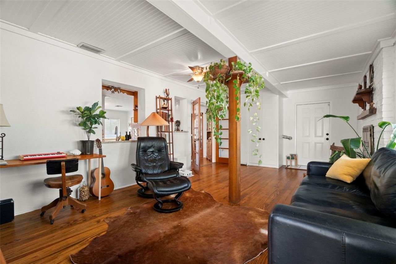 6343 1st Avenue N, Saint Petersburg, FL 33710 Photo