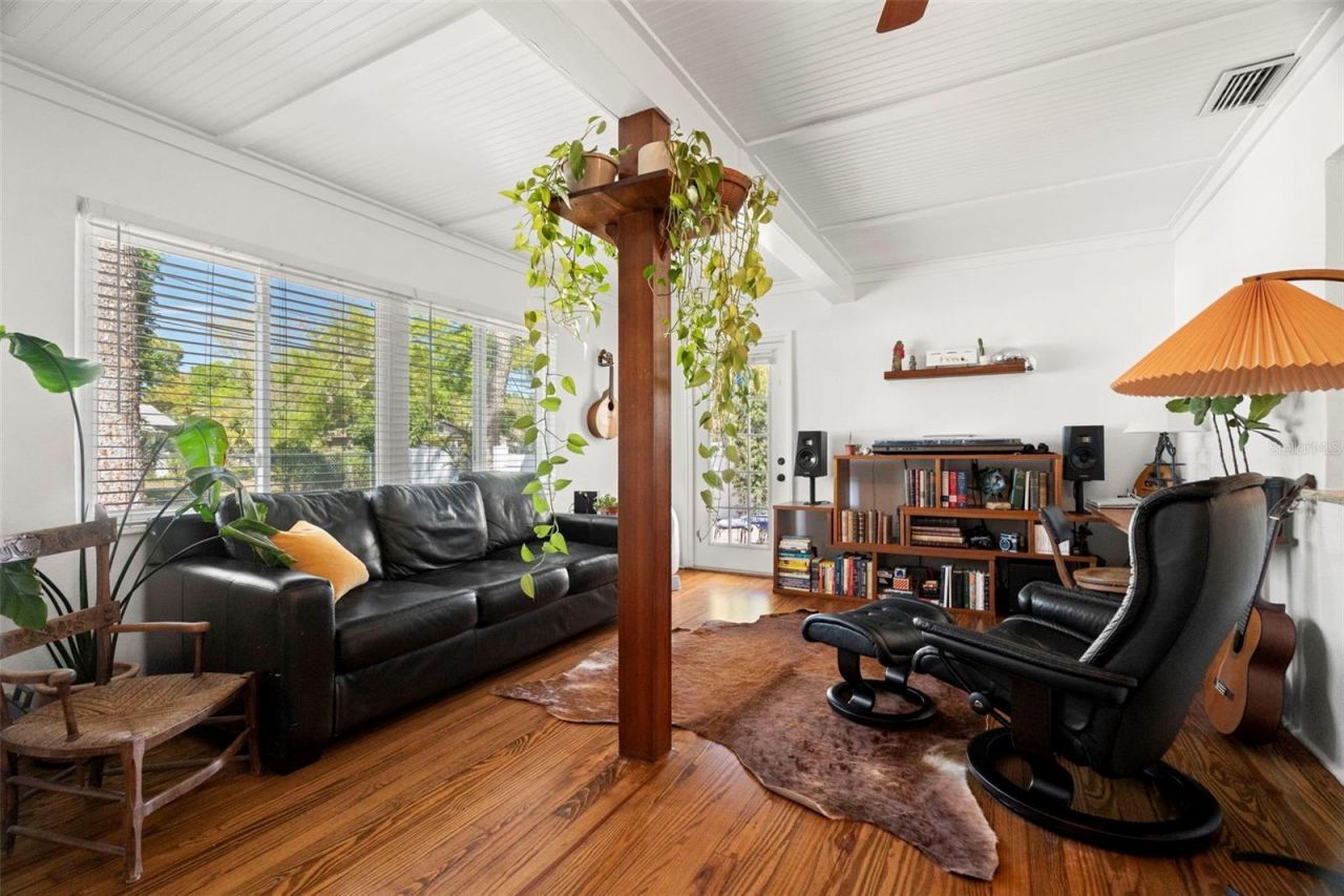 6343 1st Avenue N, Saint Petersburg, FL 33710 Photo