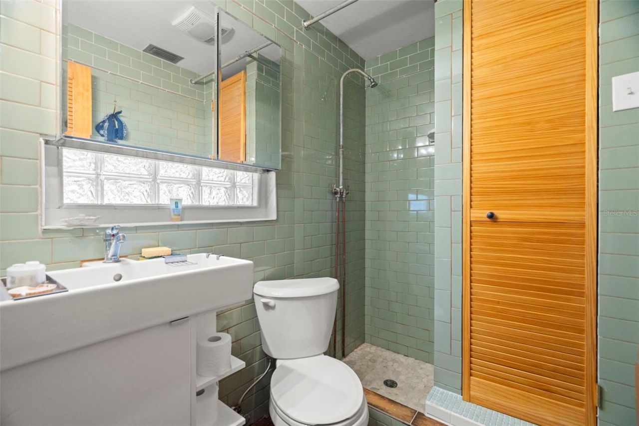 6343 1st Avenue N, Saint Petersburg, FL 33710 Photo