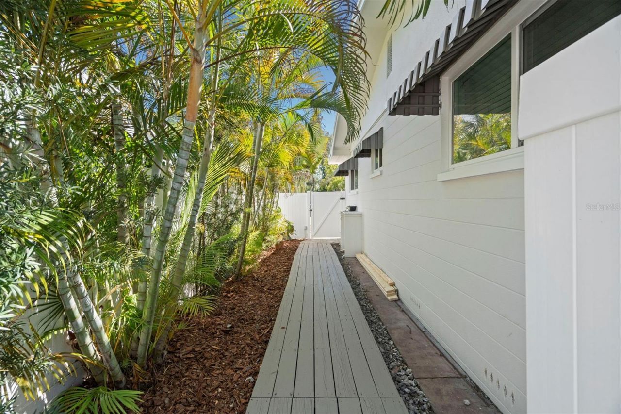 6343 1st Avenue N, Saint Petersburg, FL 33710 Photo