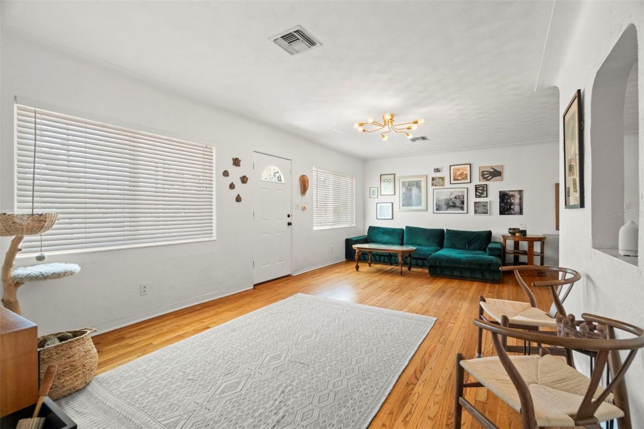 6343 1st Avenue N, Saint Petersburg, FL 33710 Photo