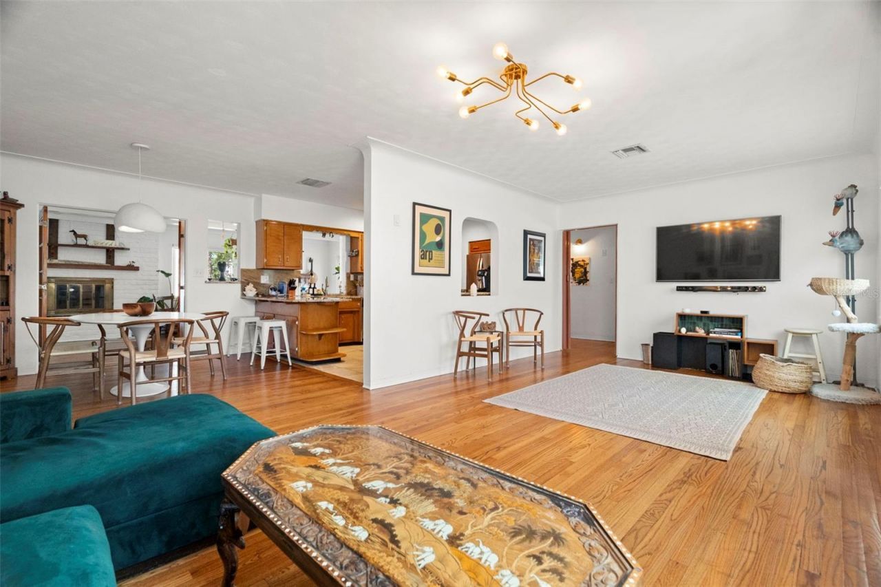 6343 1st Avenue N, Saint Petersburg, FL 33710 Photo