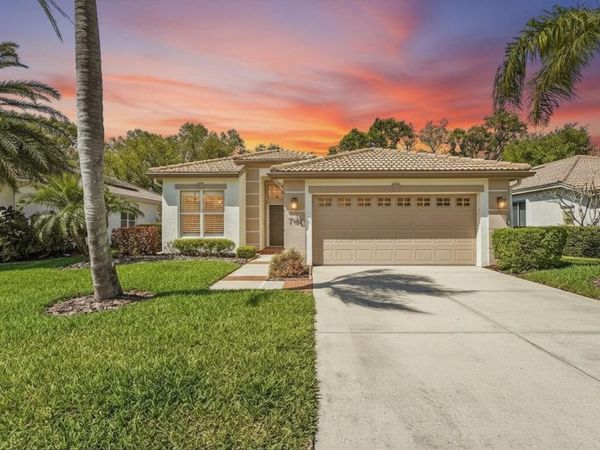 7161 DREWRYS BLUFF, BRADENTON, FL 34203