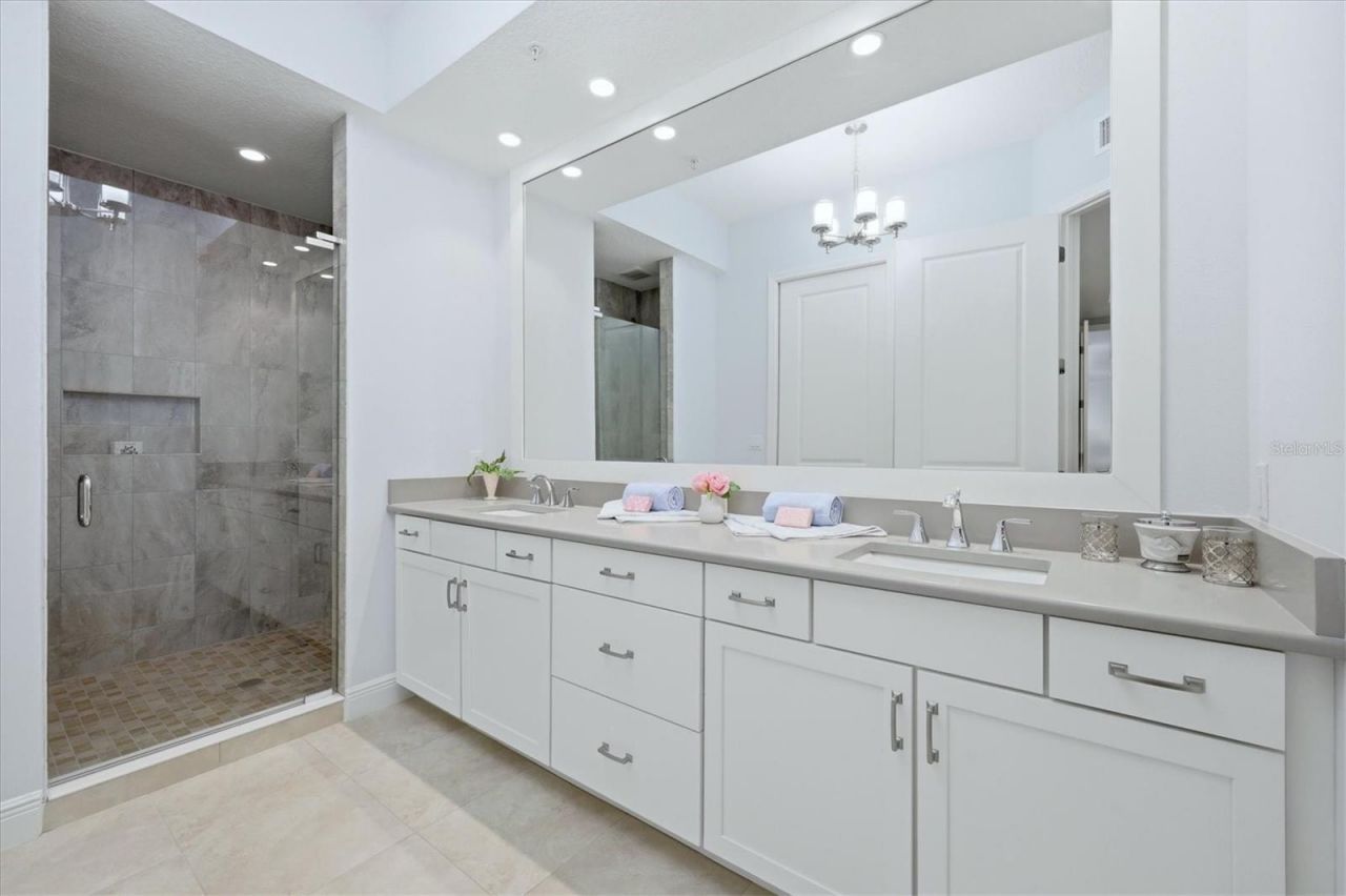 10510 Boardwalk Loop, Unit 602, Lakewood Ranch, FL 34202 Photo