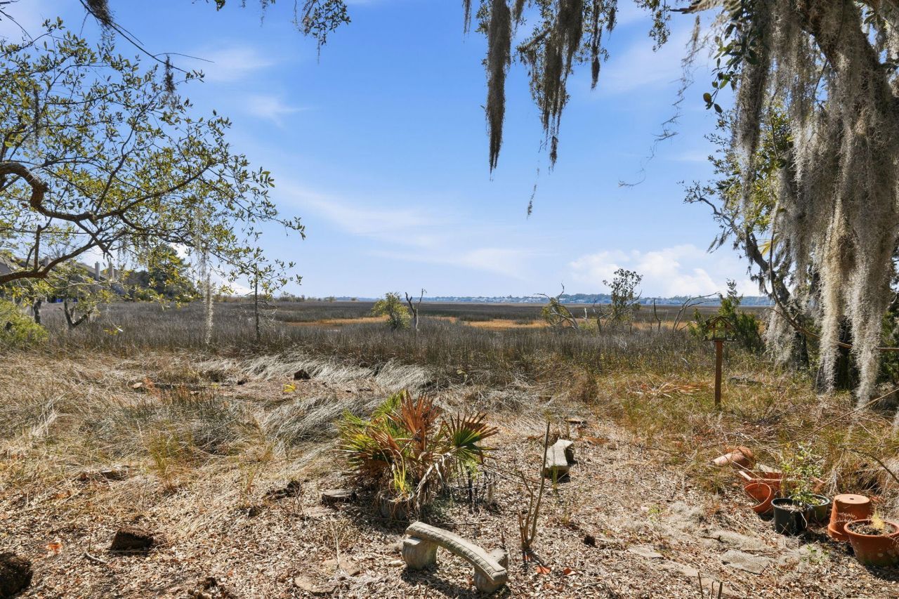 233 Lands End Drive Photo 18