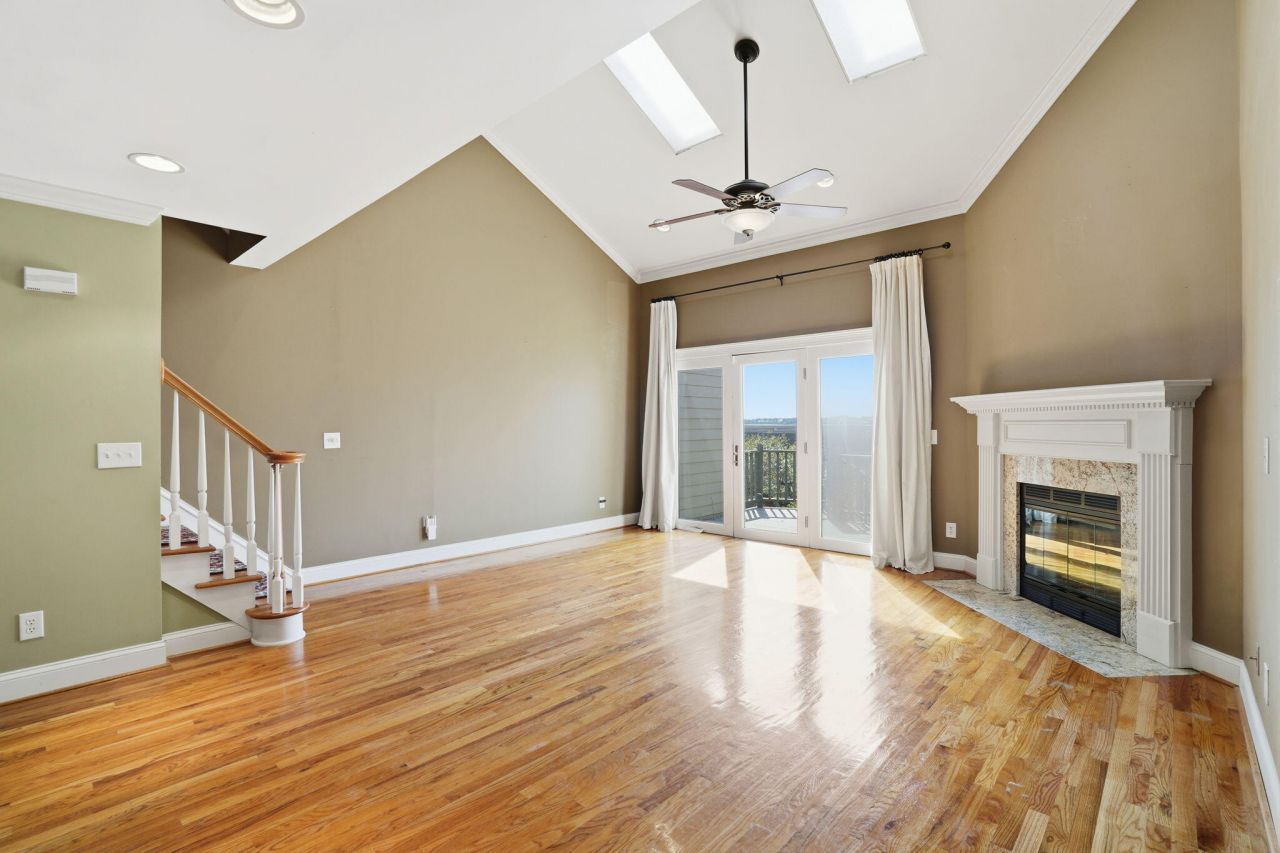 233 Lands End Drive Photo 7