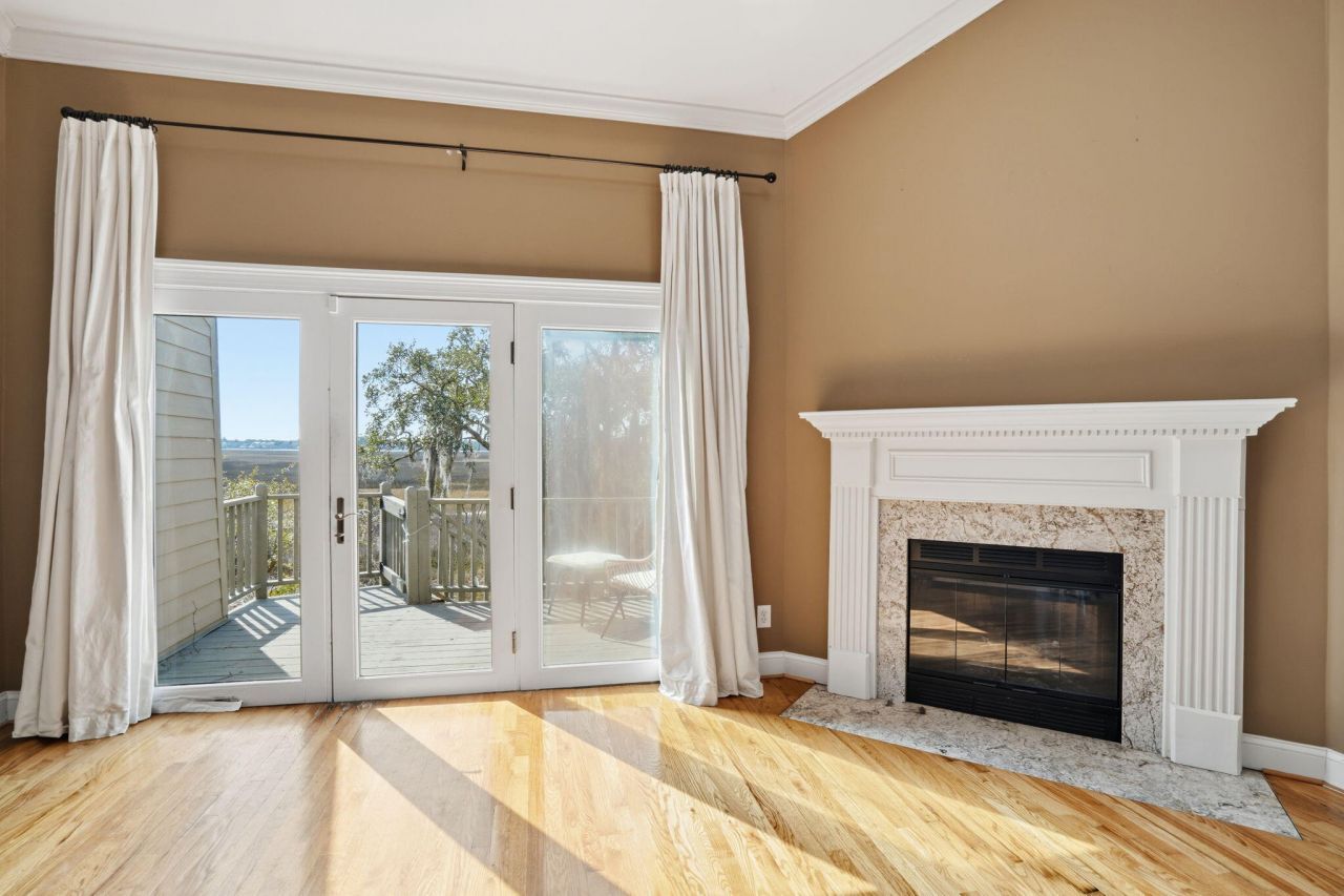 233 Lands End Drive Photo 8