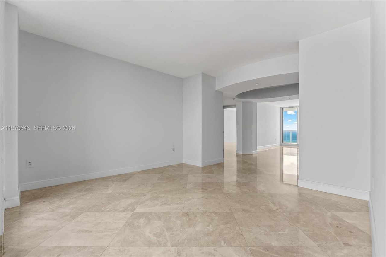 19111 Collins Ave , Unit 1703, Sunny Isles Beach, FL 33160 Photo
