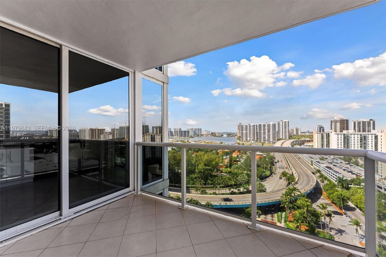 19111 Collins Ave , Unit 1703, Sunny Isles Beach, FL 33160 Photo