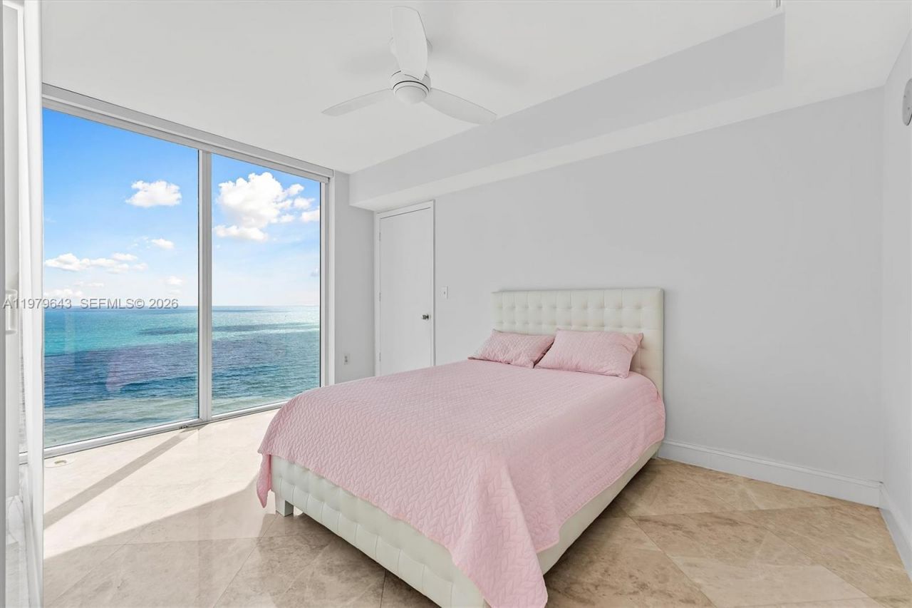 19111 Collins Ave , Unit 1703, Sunny Isles Beach, FL 33160 Photo