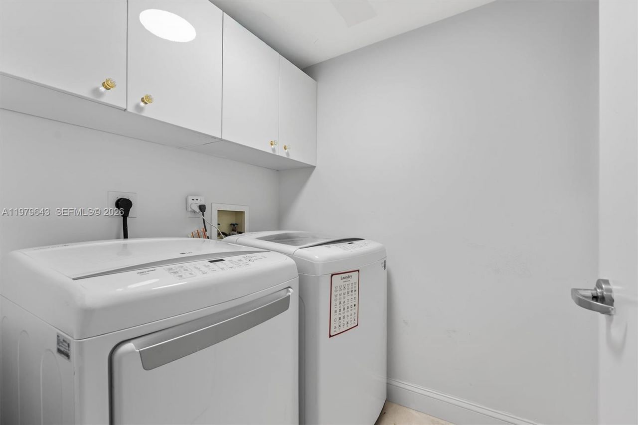 19111 Collins Ave , Unit 1703, Sunny Isles Beach, FL 33160 Photo