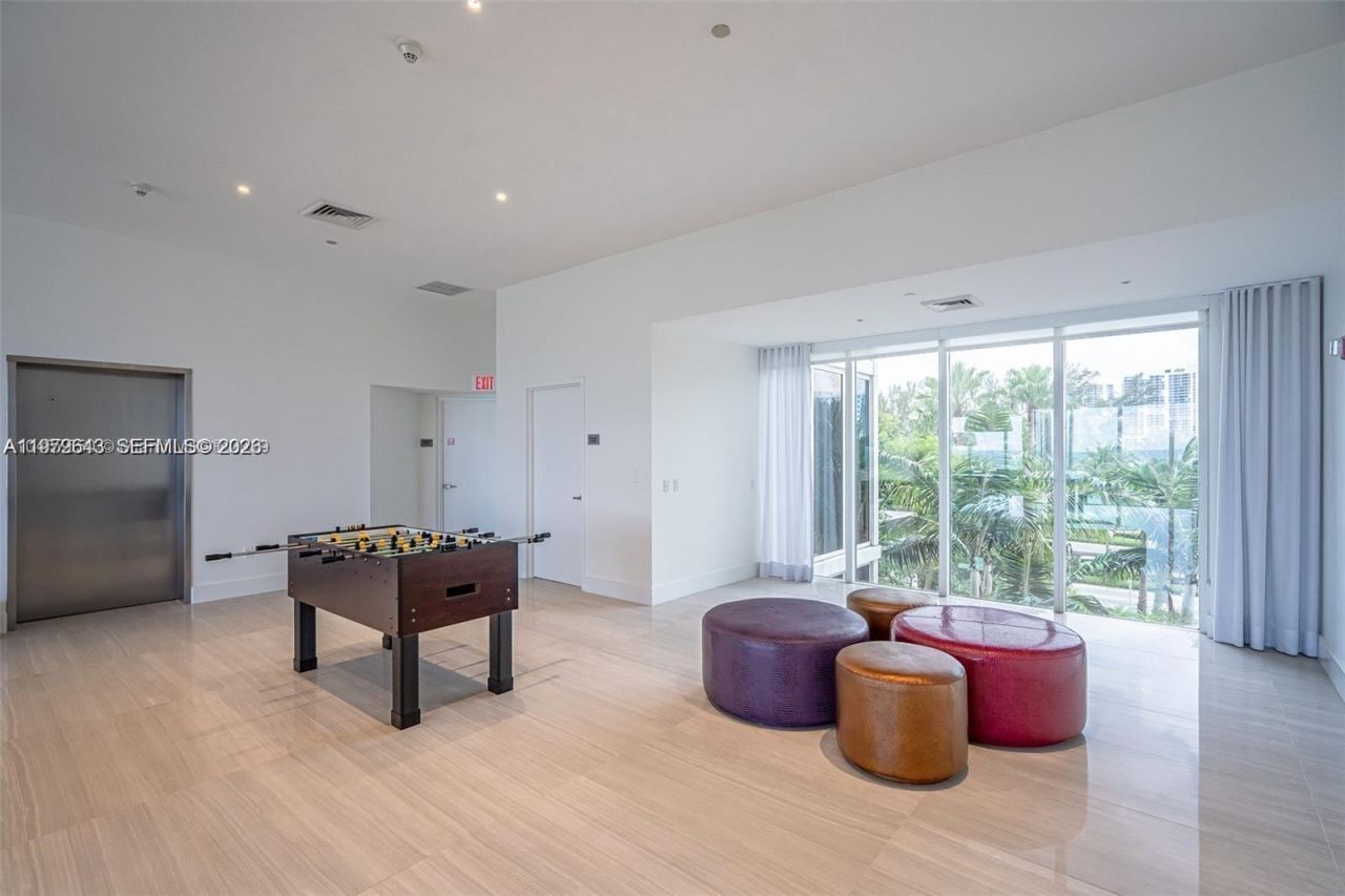 19111 Collins Ave , Unit 1703, Sunny Isles Beach, FL 33160 Photo