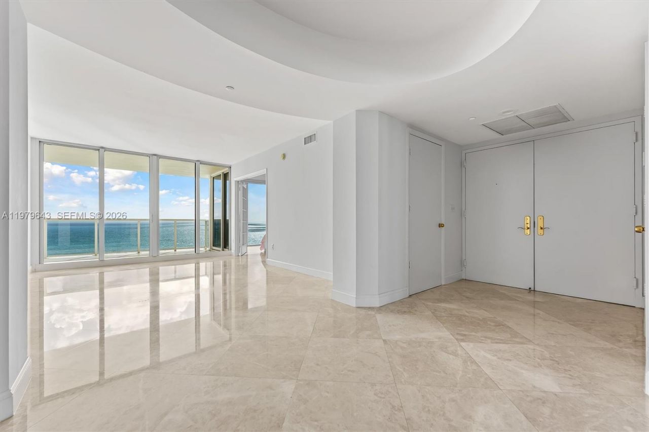19111 Collins Ave , Unit 1703, Sunny Isles Beach, FL 33160 Photo