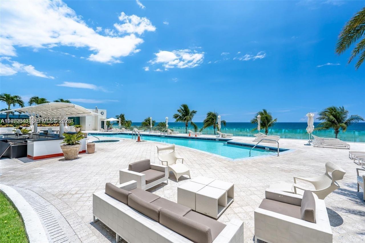 19111 Collins Ave , Unit 1703, Sunny Isles Beach, FL 33160 Photo