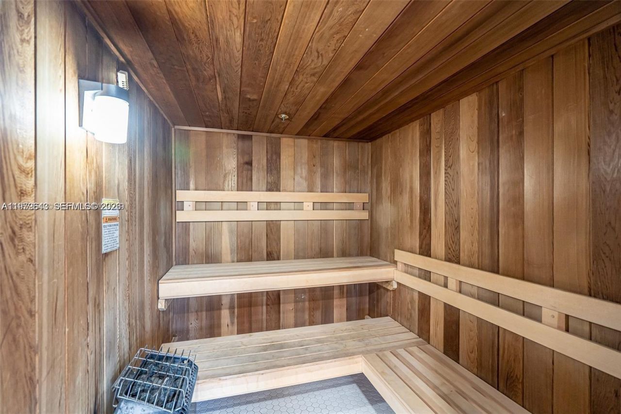 19111 Collins Ave , Unit 1703, Sunny Isles Beach, FL 33160 Photo