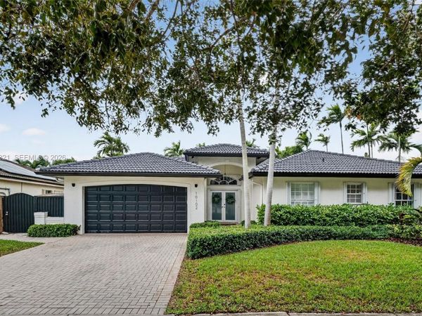 10102 SW 158th Ct , Miami, FL 33196