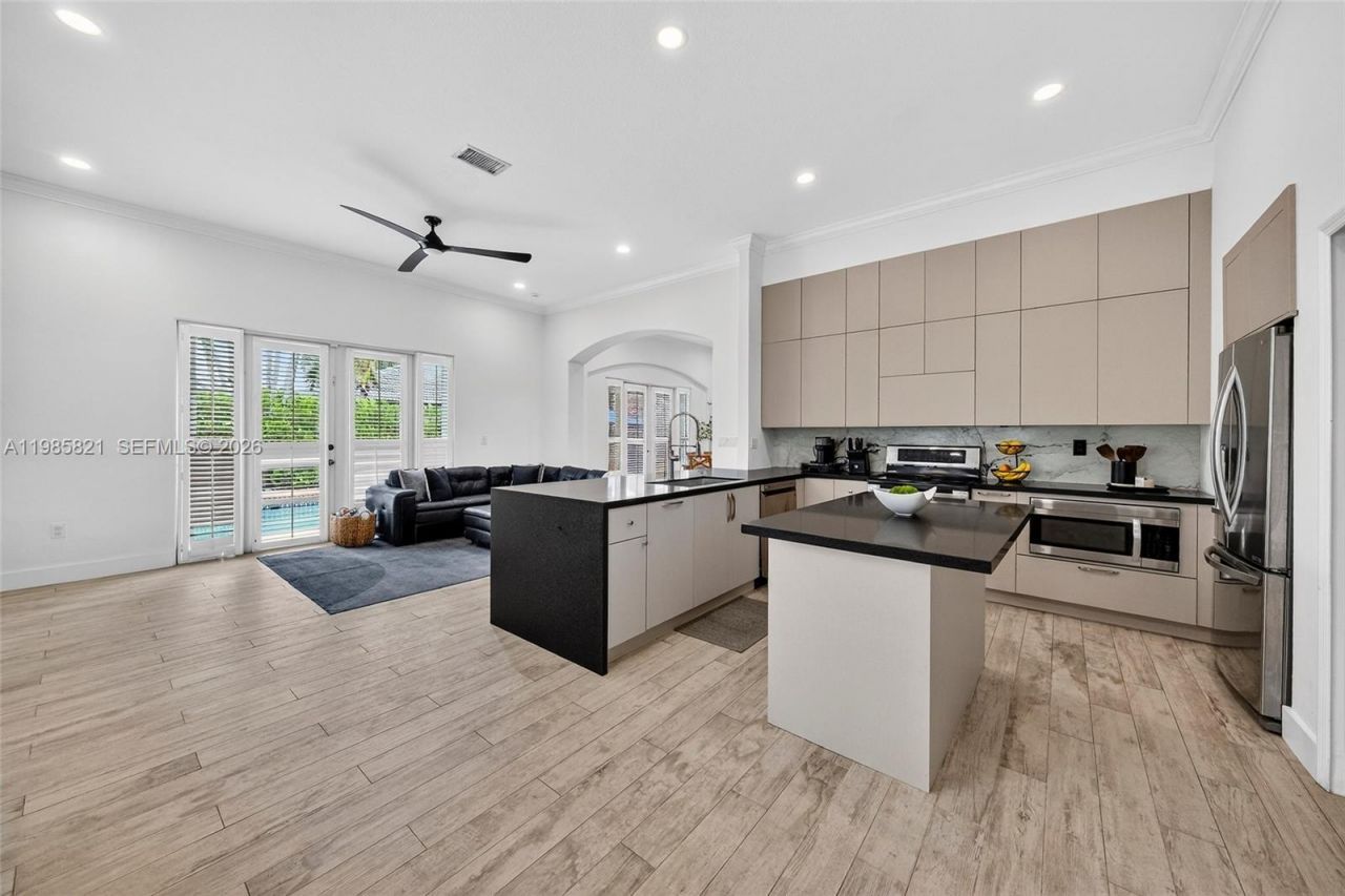 10102 SW 158th Ct , Miami, FL 33196 Photo