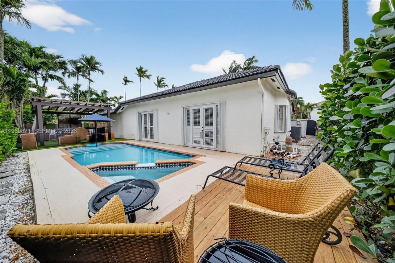 10102 SW 158th Ct , Miami, FL 33196 Photo