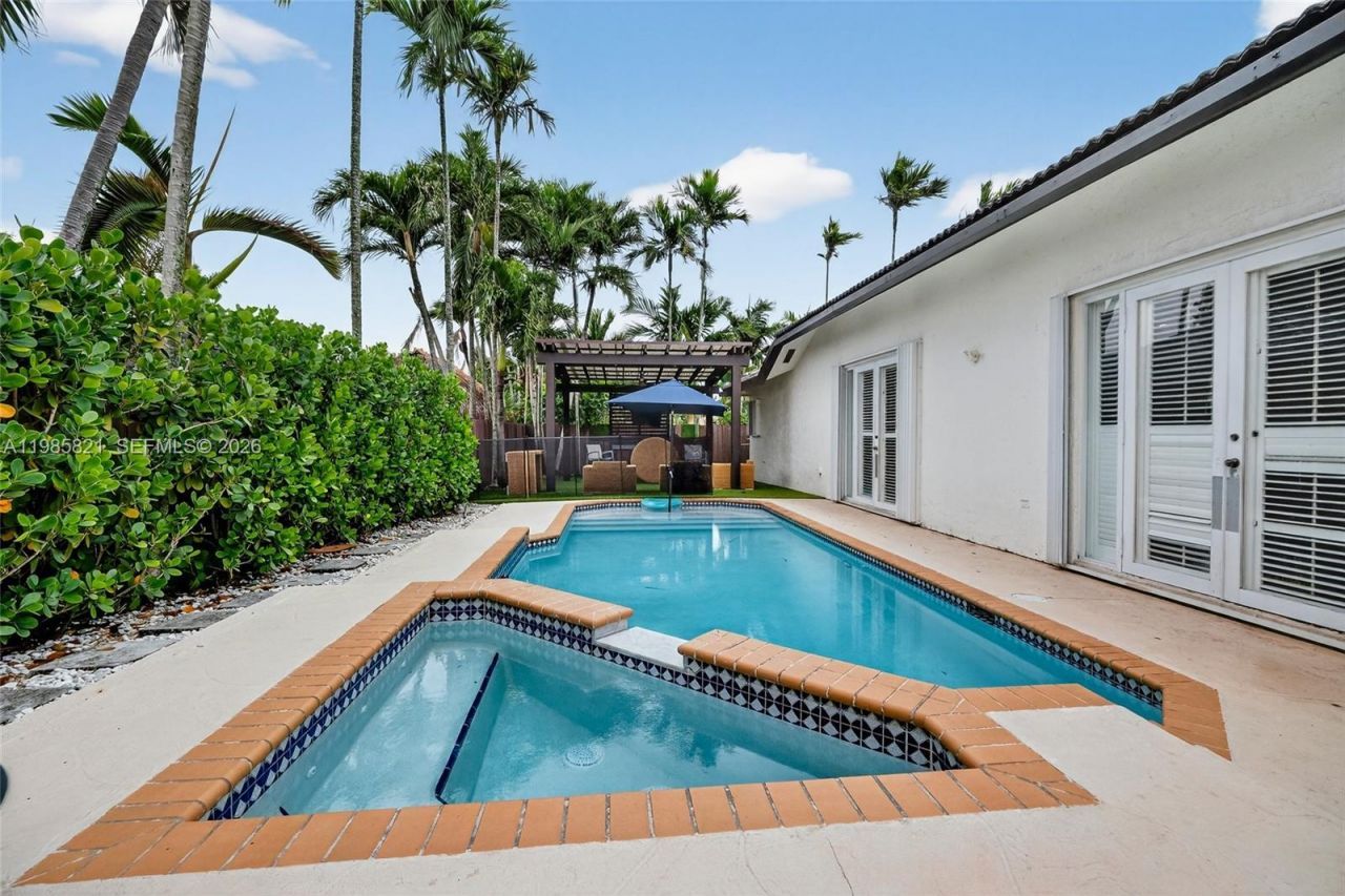 10102 SW 158th Ct , Miami, FL 33196 Photo