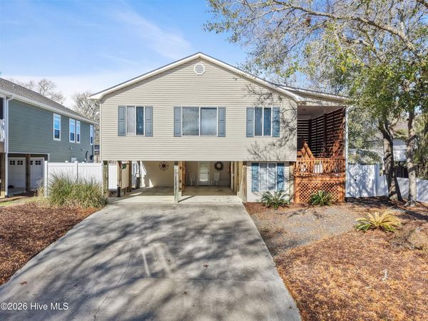 101 SE 24th Street , Oak Island, NC 28465