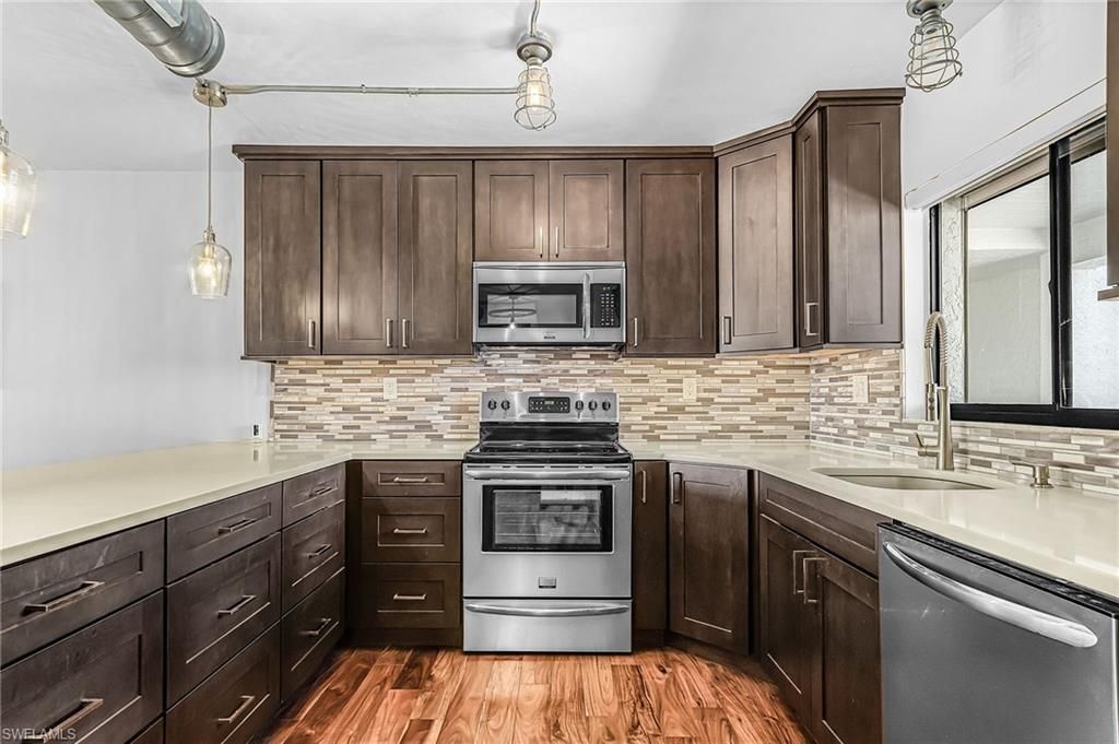 4586 Trawler Ct, Unit 404, Fort Myers, FL 33919 Photo