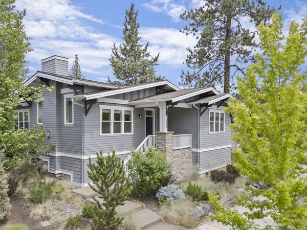 2424 NW Crossing Drive, Bend, OR 97703