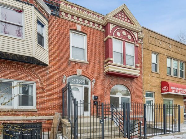 2336 W Taylor Street , Chicago, IL 60612