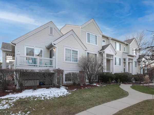 3377 RAVINIA Circle , Aurora, IL 60504