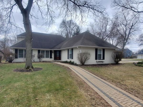 26W055 Cree Lane , Wheaton, IL 60189