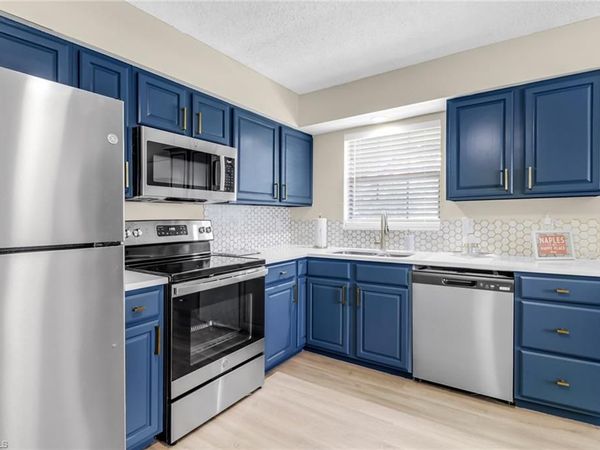 3325 Airport RD N, Unit G5, NAPLES, FL 34105