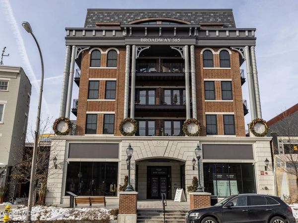 385 Broadway, Unit 304, Saratoga Springs, NY 12866
