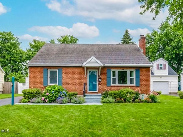 11 Rapple Drive, Colonie, NY 12205