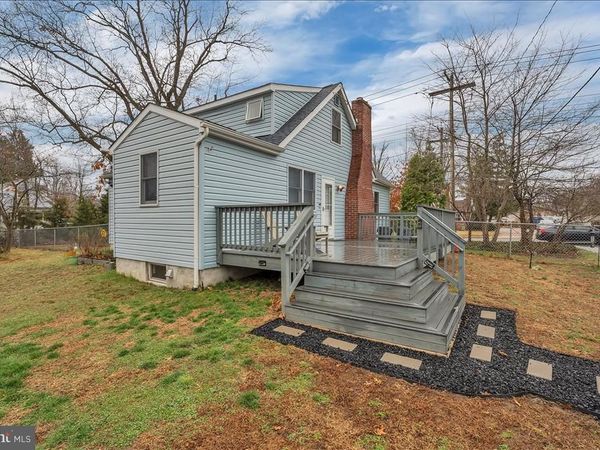 20 W LAUREL ROAD, STRATFORD, NJ 08084