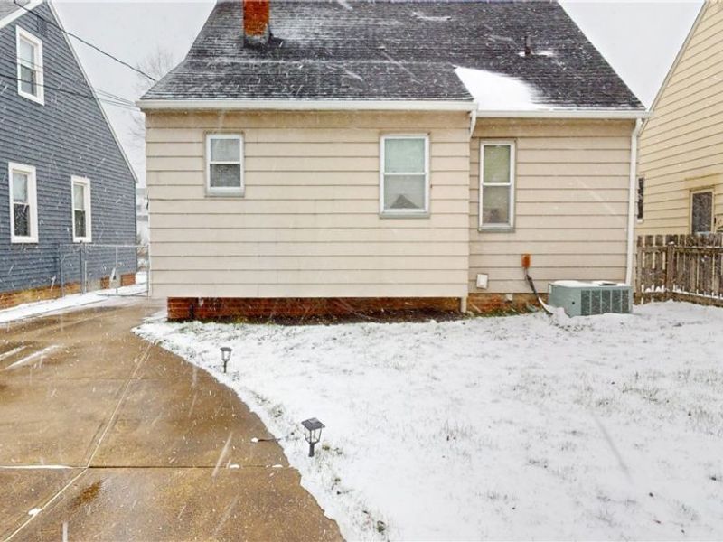 13504 Maple Leaf Drive, Garfield Heights, OH 44125 Photo 27