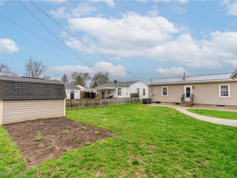 3838 Taft Avenue NE, Canton, OH 44705 Photo 27