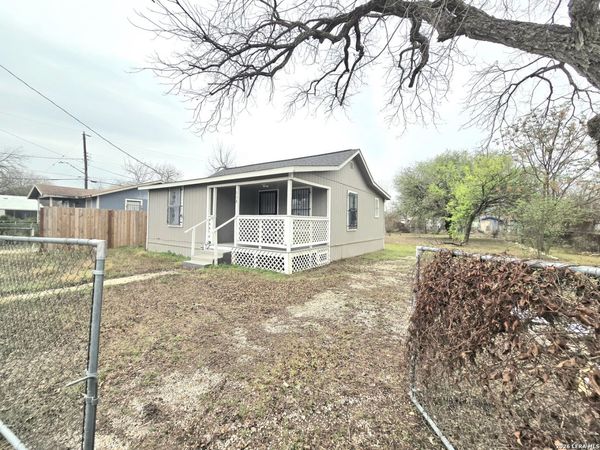 118 Fuente, San Antonio, TX 78210