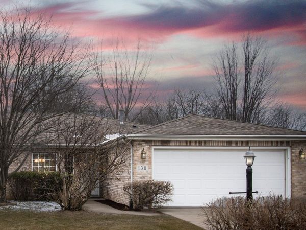 130 Polly Lane, Hobart, IN 46342