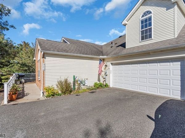 204 Merry Ln, Hillsborough, NJ 08844