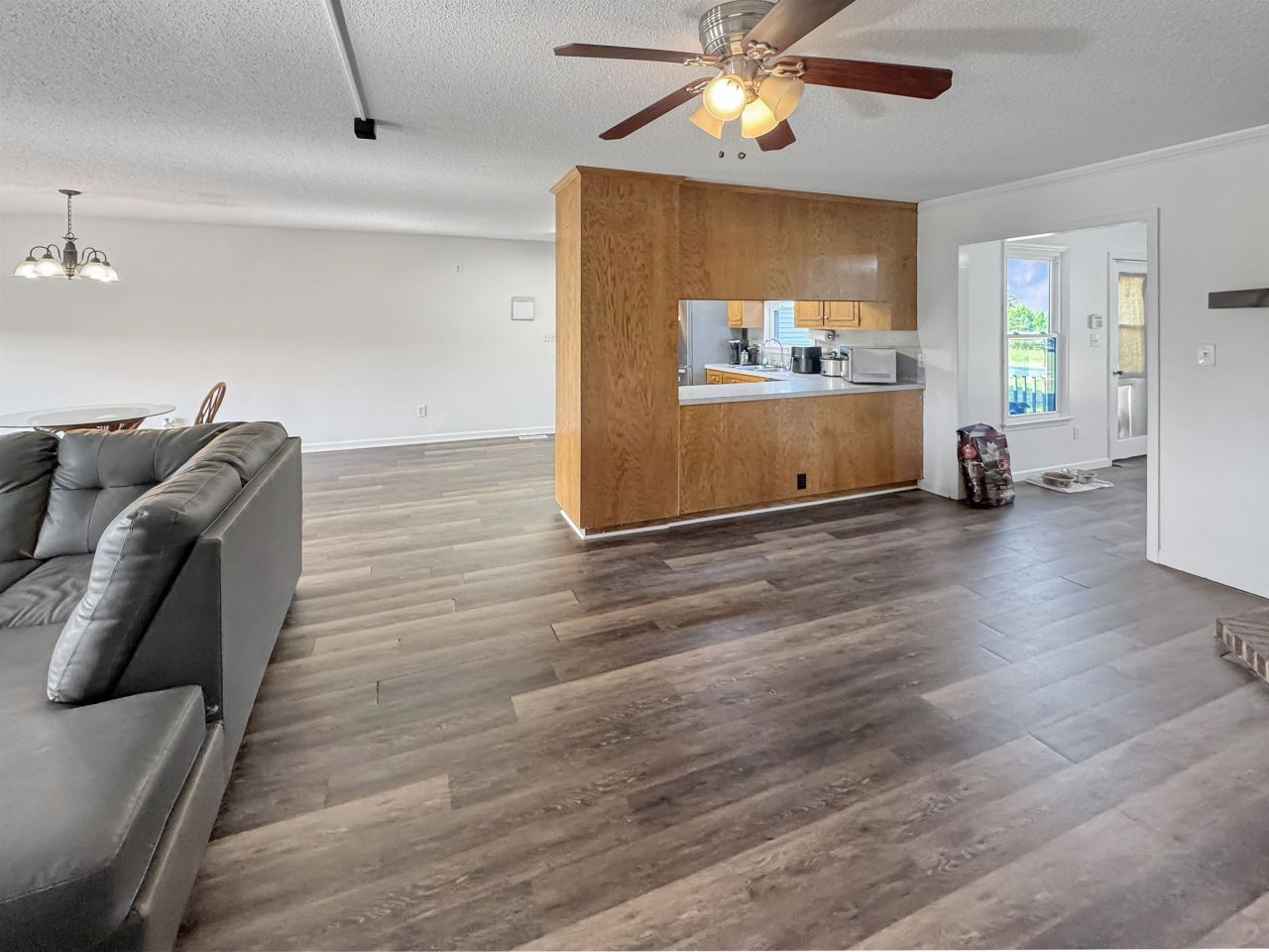 5082 Highway 319 E Photo 9