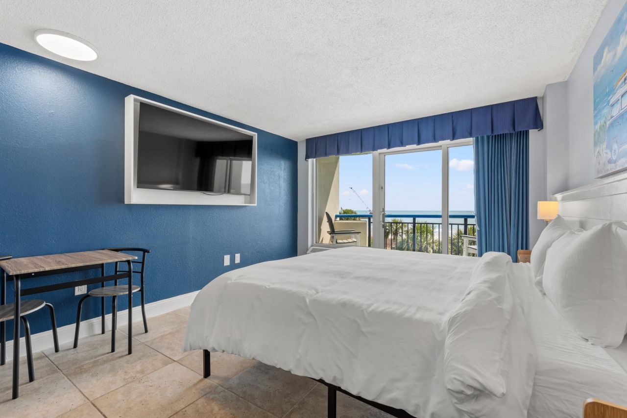 2300 Ocean Blvd. N  Photo 13