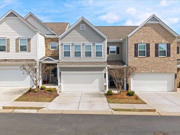 301 Braswell Court, Woodstock, GA 30188