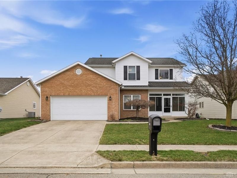 661 Willow Point Court, Troy, OH 45373 Photo 3